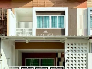 For sale 2 bedrooms townhouse in Bang Lamung, Chonburi