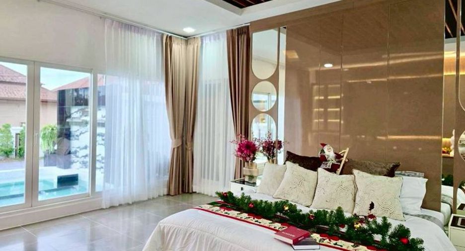 For rent 5 bedrooms villa in Bang Lamung, Chonburi