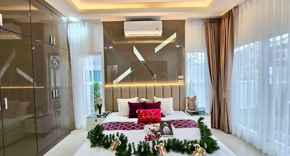 For rent 5 bedrooms villa in Bang Lamung, Chonburi