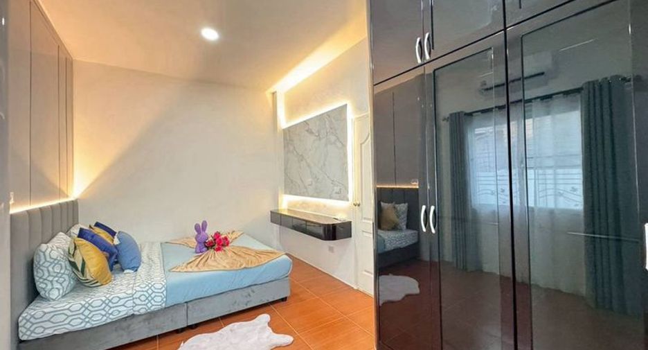 For rent 5 bedrooms villa in Bang Lamung, Chonburi