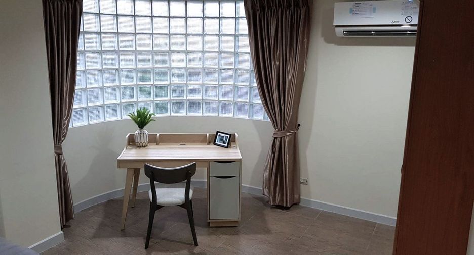 For sale 2 bedrooms condo in Sathon, Bangkok