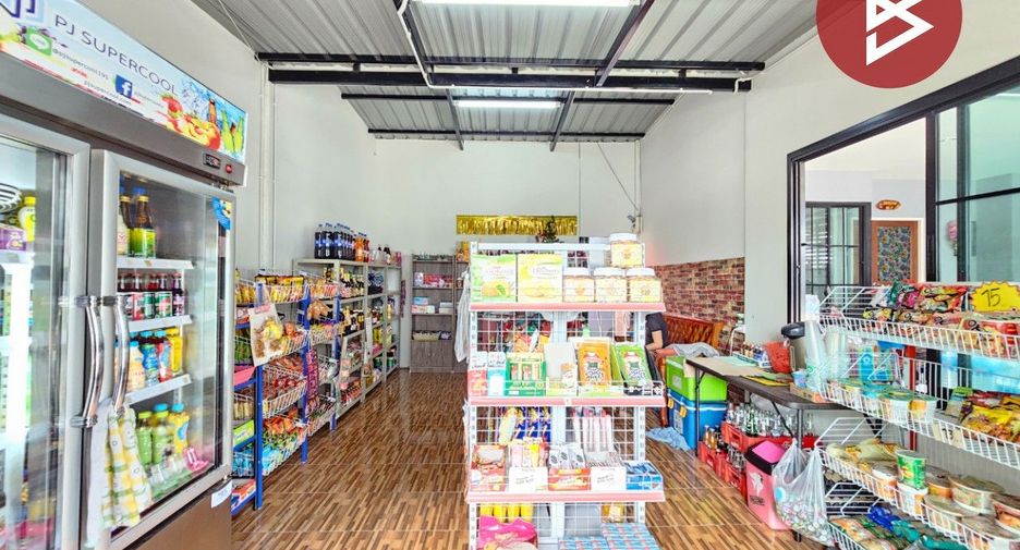 For sale 3 bedrooms townhouse in Phan Thong, Chonburi