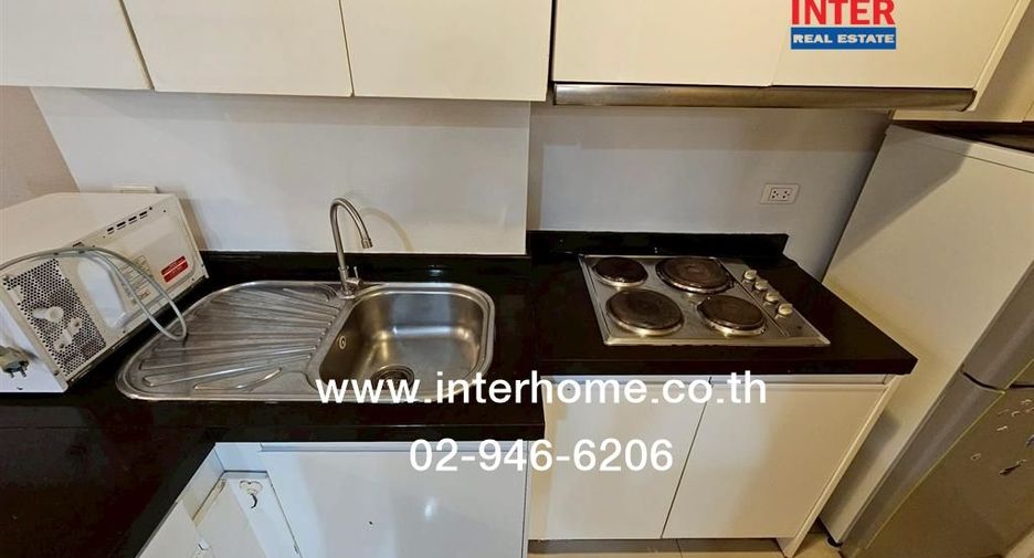 For sale 2 bedrooms condo in Huai Khwang, Bangkok