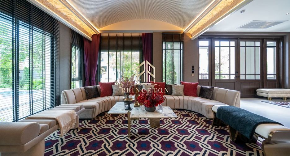 For sale 5 bedrooms house in Lat Krabang, Bangkok