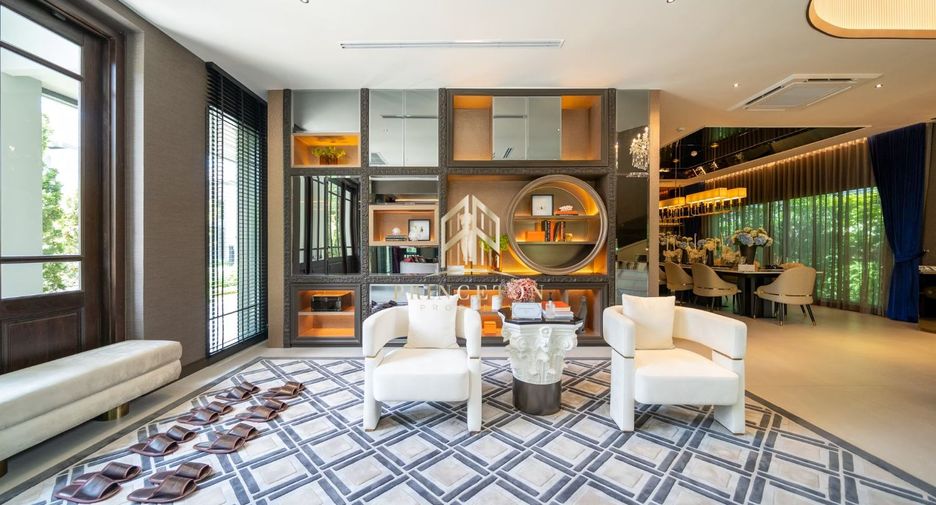For sale 5 bedrooms house in Lat Krabang, Bangkok