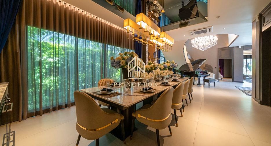 For sale 5 bedrooms house in Lat Krabang, Bangkok