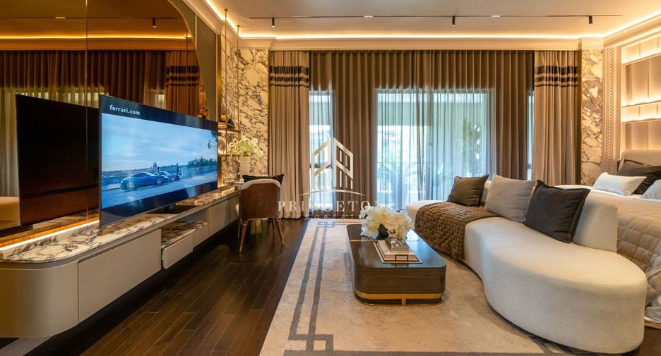 For sale 5 bedrooms house in Lat Krabang, Bangkok