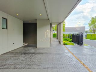 For sale 5 bedrooms house in Lat Krabang, Bangkok