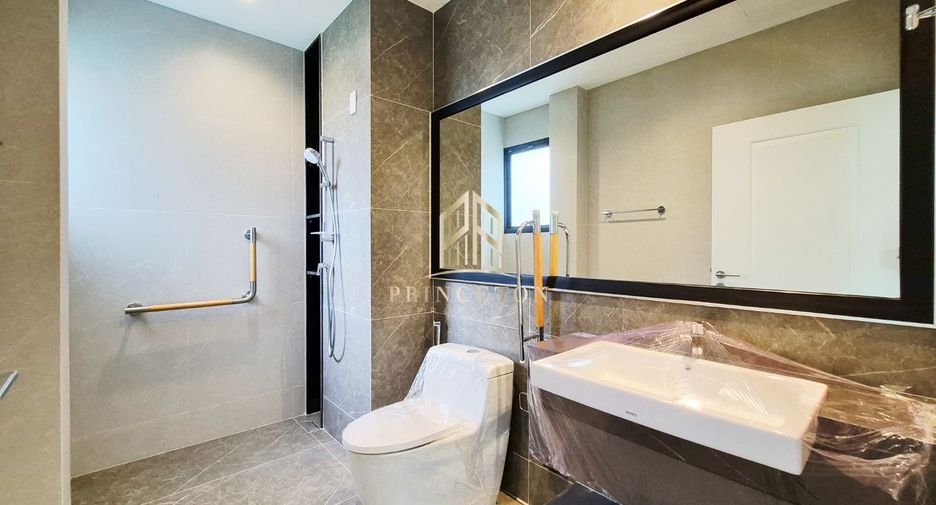 For sale 5 bedrooms house in Lat Krabang, Bangkok