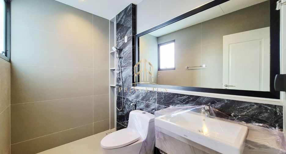 For sale 5 bedrooms house in Lat Krabang, Bangkok