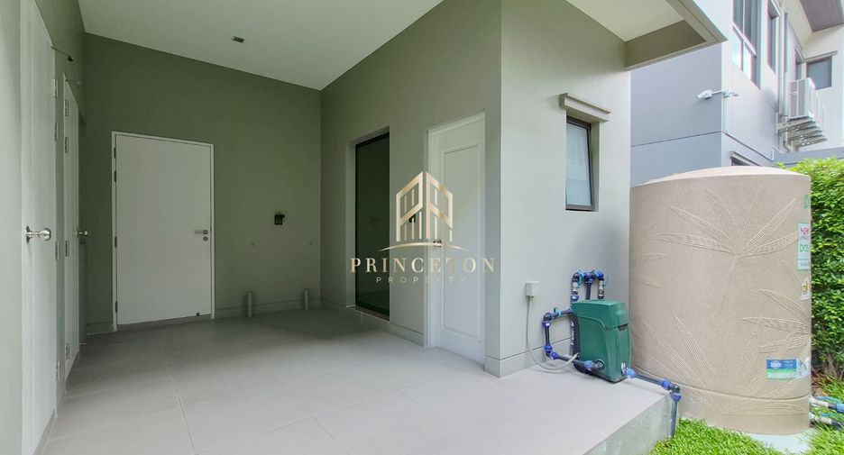 For sale 5 bedrooms house in Lat Krabang, Bangkok