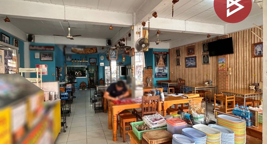 For sale 3 bedrooms retail Space in Mueang Phitsanulok, Phitsanulok