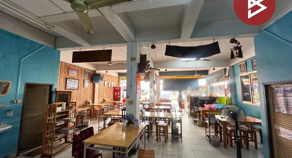 For sale 3 bedrooms retail Space in Mueang Phitsanulok, Phitsanulok