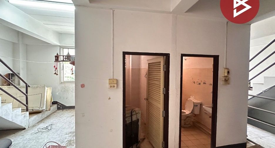 For sale 3 bedrooms retail Space in Mueang Phitsanulok, Phitsanulok
