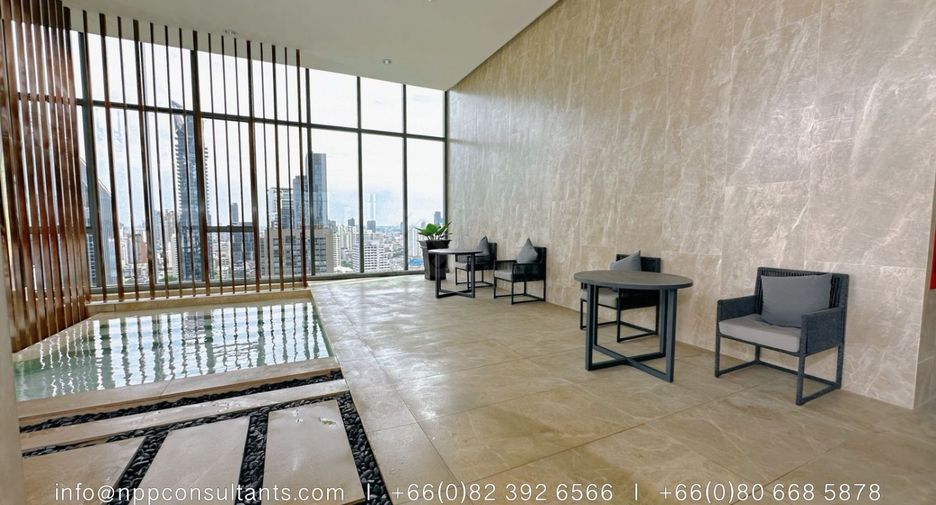 À louer 3 chambres condo à Khlong Toei, Bangkok