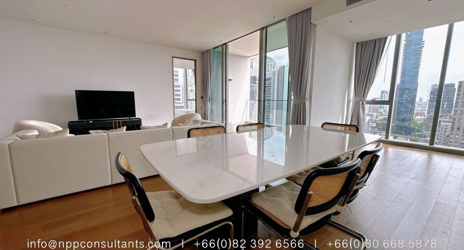 À louer 3 chambres condo à Khlong Toei, Bangkok