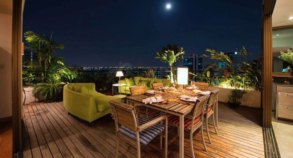 For rent and for sale 5 bedrooms apartment in Watthana, Bangkok