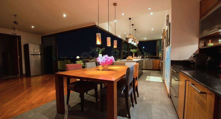 For rent and for sale 5 bedrooms apartment in Watthana, Bangkok