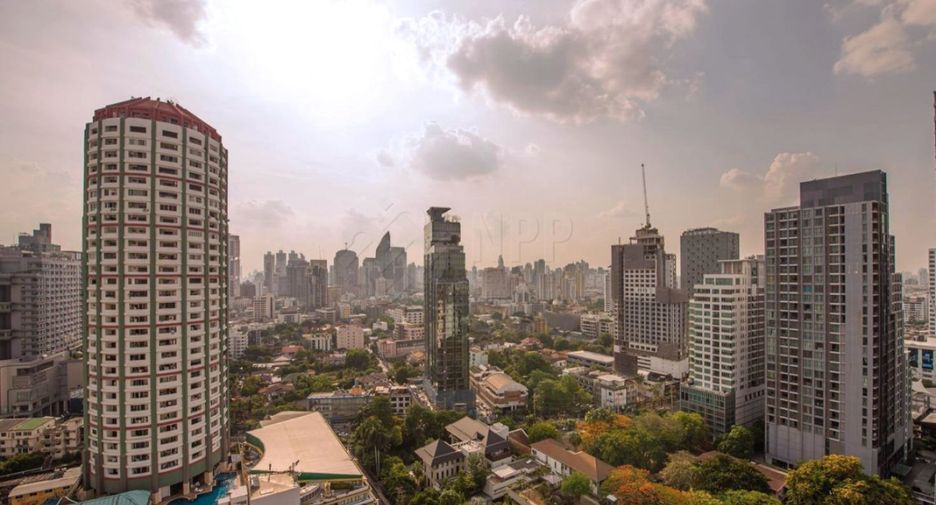 For rent and for sale 5 bedrooms apartment in Watthana, Bangkok