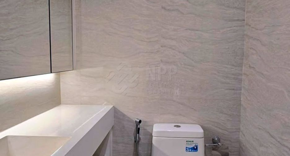 Wohnung zur Miete mit 2 Zimmer in Pathum Wan, Bangkok