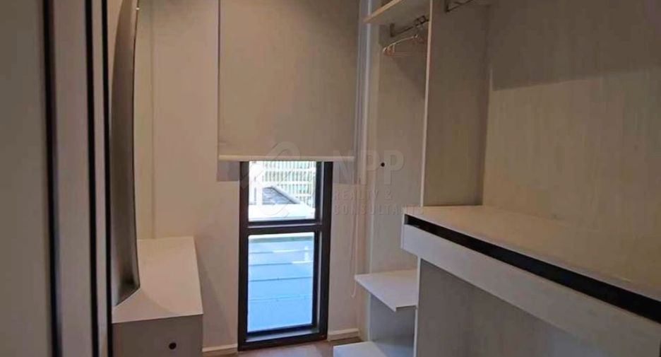 Wohnung zur Miete mit 2 Zimmer in Pathum Wan, Bangkok
