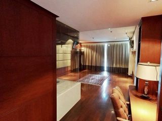 For rent 4 bedrooms condo in Khlong Toei, Bangkok
