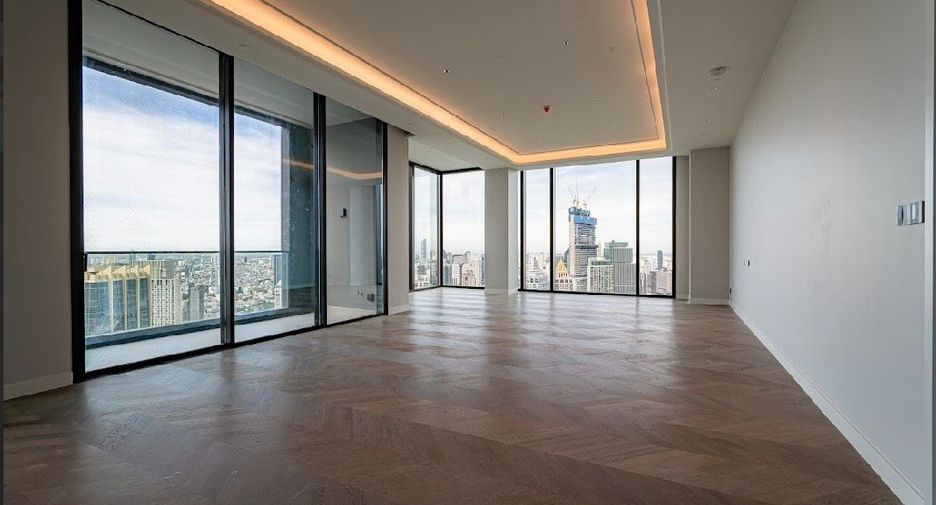 For sale 3 bedrooms condo in Pathum Wan, Bangkok