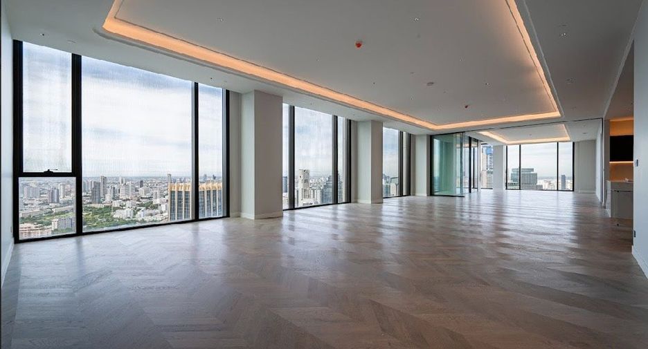 For sale 3 bedrooms condo in Pathum Wan, Bangkok