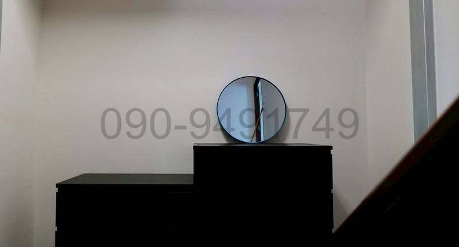 For rent 5 bedrooms townhouse in Bang Na, Bangkok