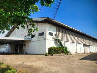 For rent 2 bedrooms warehouse in Krathum Baen, Samut Sakhon