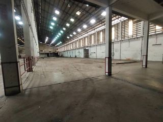 For rent 2 bedrooms warehouse in Krathum Baen, Samut Sakhon