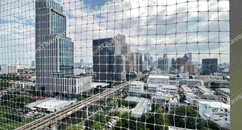 For sale 1 bed condo in Phaya Thai, Bangkok