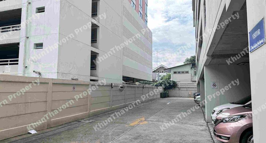 For sale 1 bed condo in Phaya Thai, Bangkok