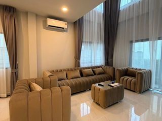 Аренда 4 спальни дом в Bang Phli, Самутпракан