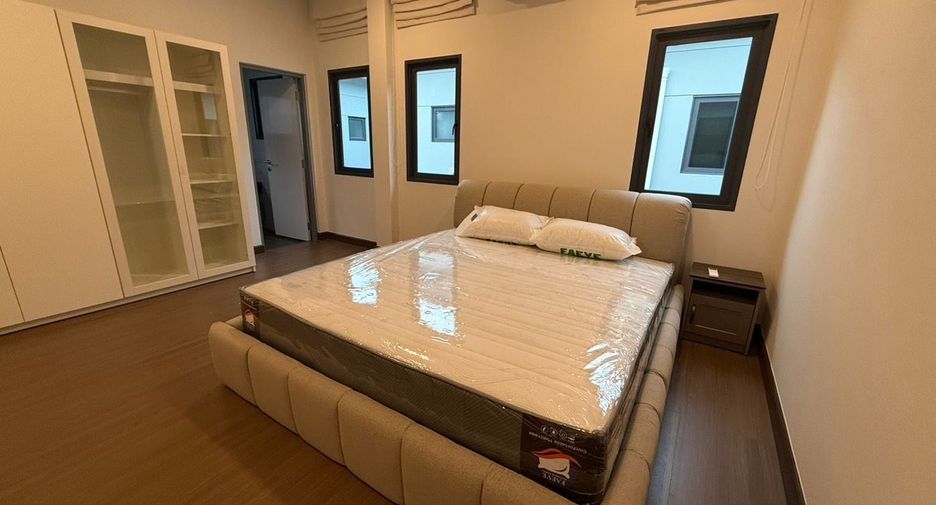 Haus zur Miete mit 4 Zimmer in Bang Phli, Samut Prakan