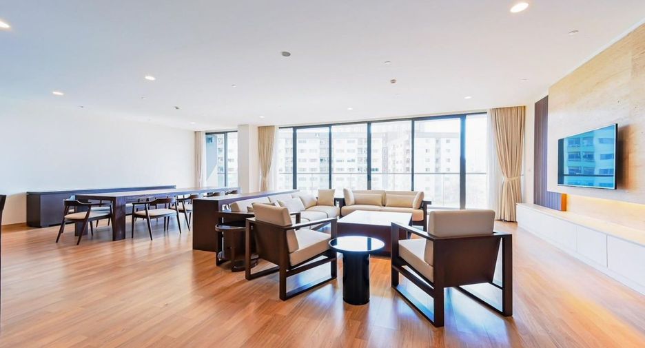 For sale 4 bedrooms condo in Suan Luang, Bangkok
