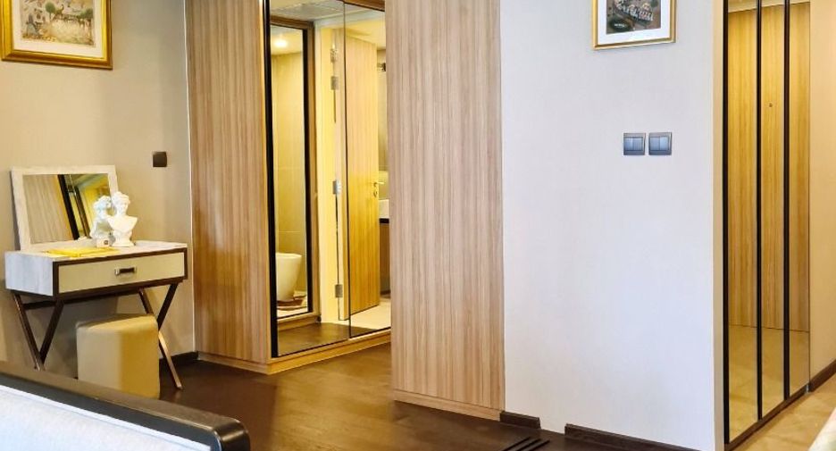 For sale 1 bed condo in Pathum Wan, Bangkok