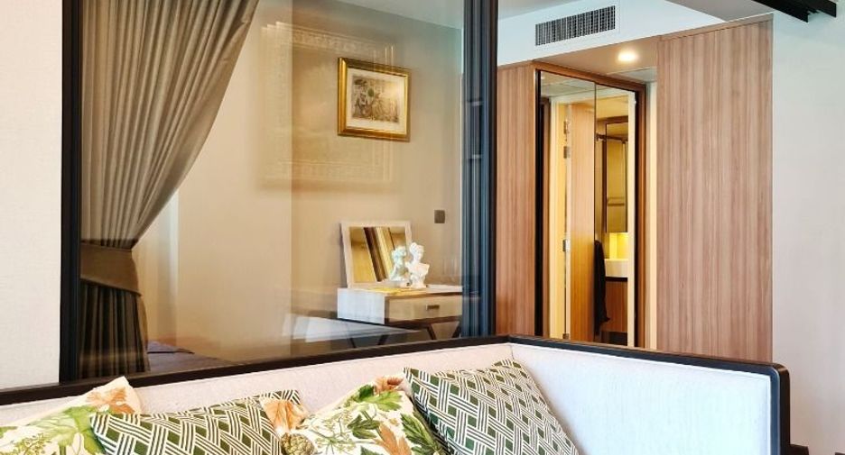 For sale 1 bed condo in Pathum Wan, Bangkok
