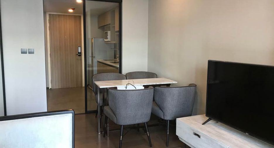 For sale 1 bed condo in Pathum Wan, Bangkok