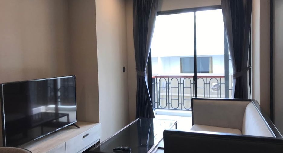 For sale 1 bed condo in Pathum Wan, Bangkok
