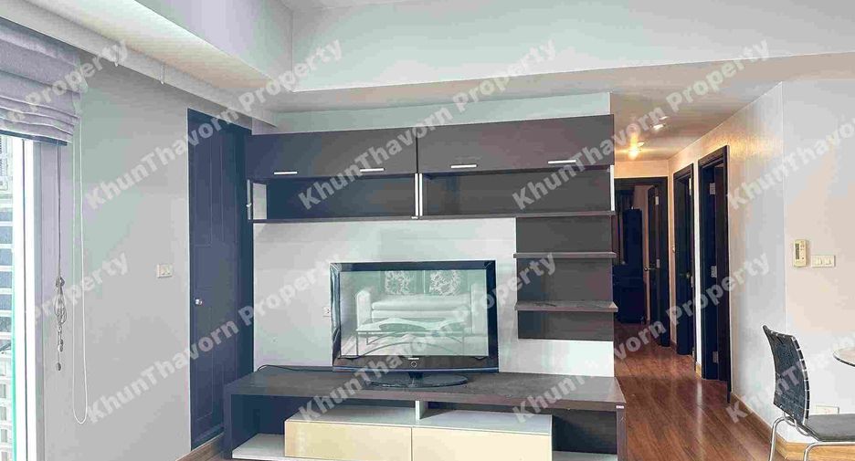 For rent 3 bedrooms condo in Phaya Thai, Bangkok