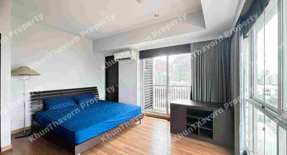 For rent 3 bedrooms condo in Phaya Thai, Bangkok