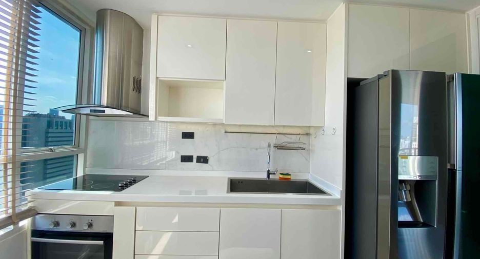 For rent and for sale 2 bedrooms condo in Pathum Wan, Bangkok