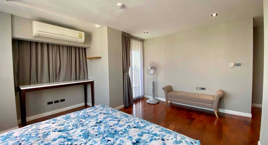 For rent and for sale 2 bedrooms condo in Pathum Wan, Bangkok