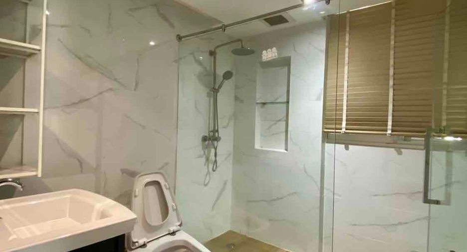For rent and for sale 2 bedrooms condo in Pathum Wan, Bangkok
