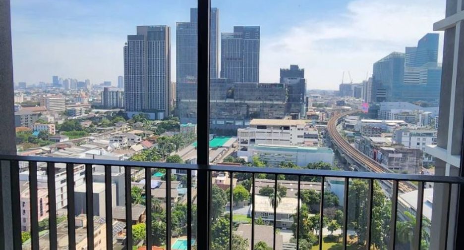For rent 1 bed condo in Phra Khanong, Bangkok