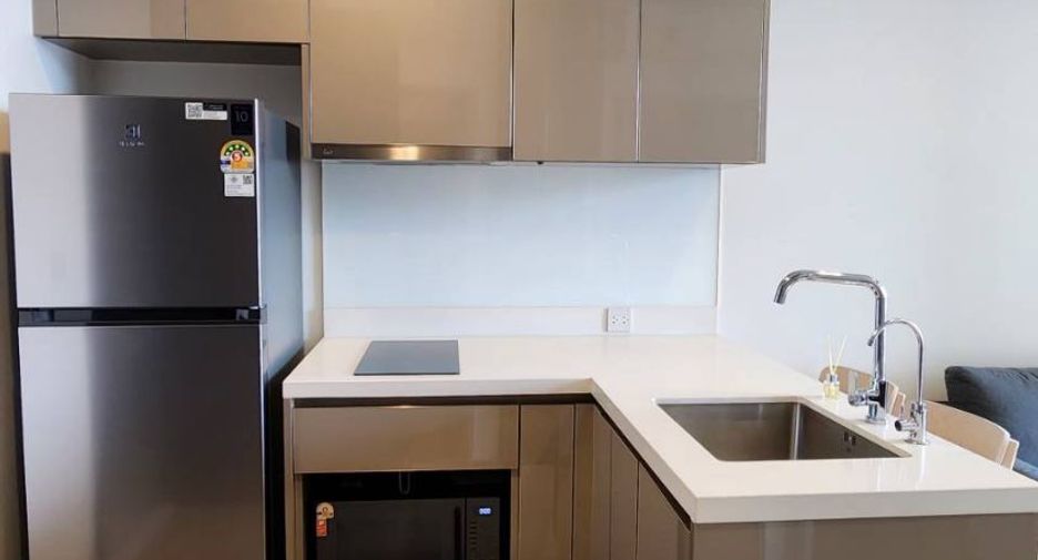 For rent 1 bed condo in Phra Khanong, Bangkok