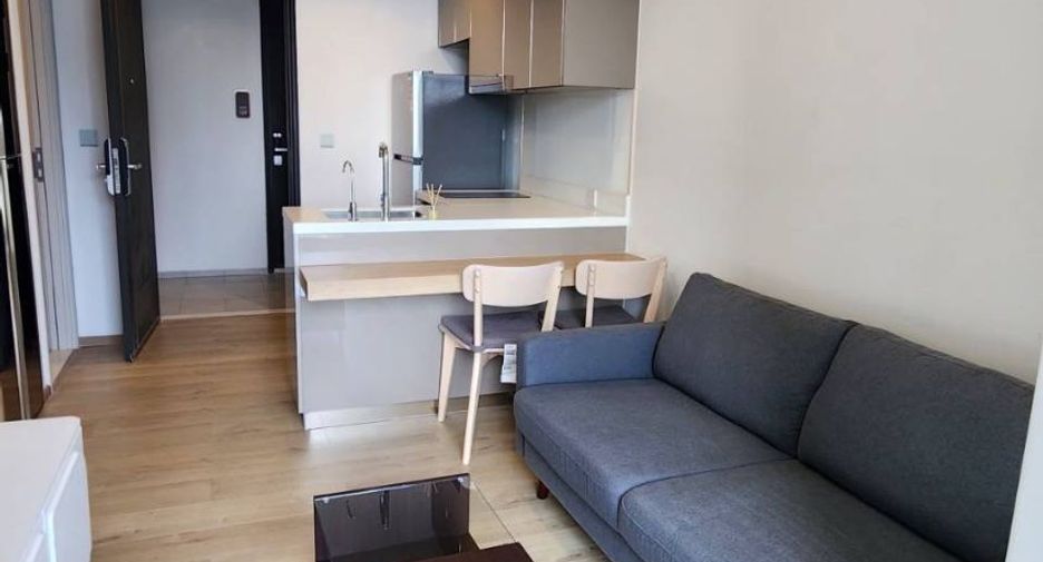 For rent 1 bed condo in Phra Khanong, Bangkok