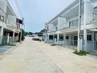 For sale 3 bedrooms townhouse in Ko Samui, Surat Thani