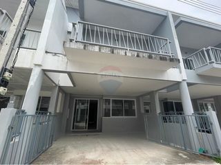 For sale 3 bedrooms townhouse in Ko Samui, Surat Thani